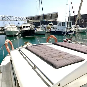  Botel Boatsbreakfast Yacht Barcelona